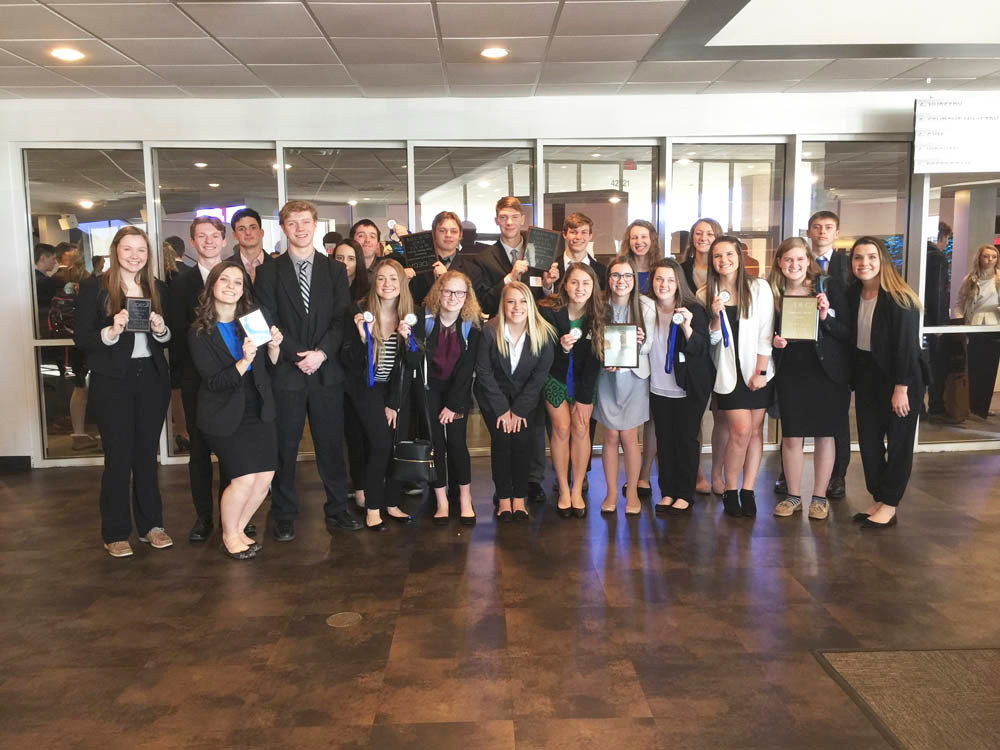 Headed to State
Students with Nixa High School’s DECA chapter qualify for the March 11-13 State Career Development Conference in Kansas City after winning awards at the District 11 competition. They will compete in events in business management and administration, finance, hospitality and tourism, and marketing. DECA has 3,500 high school chapters and 215,000 members.