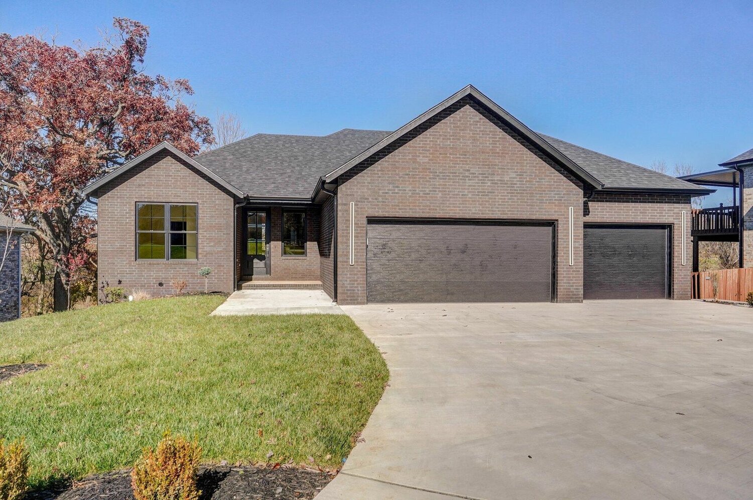 4823 E. Eastmoor St.
$574,900
Bedrooms: 4
Bathrooms: 4
Listing firm: Alpha Realty MO LLC