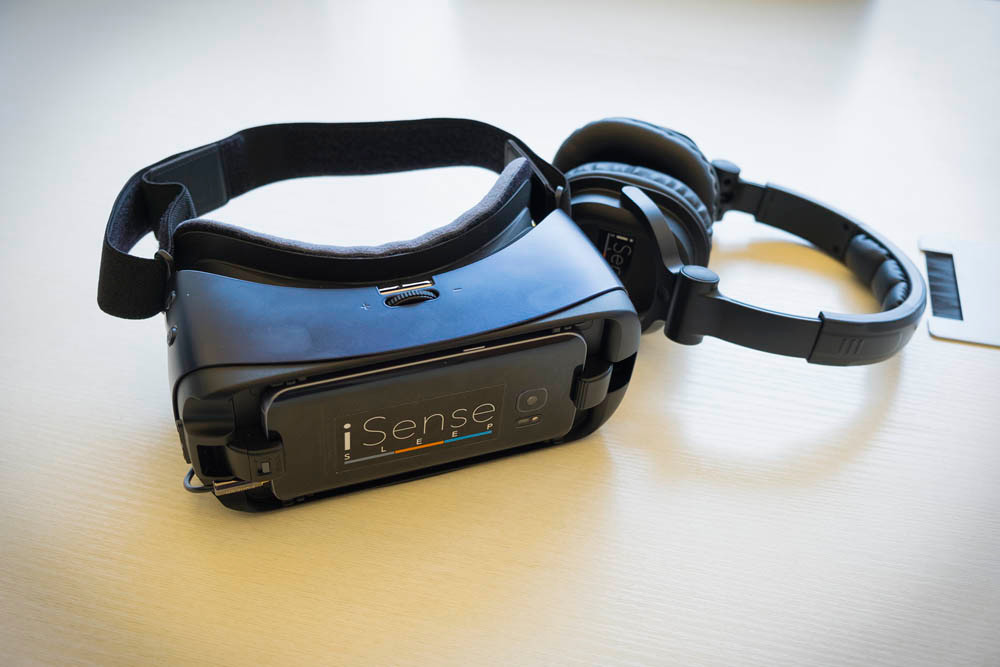 MINIATURE TOUR: VR shopping guide is central to the iSense Sleep mattress-buying experience.