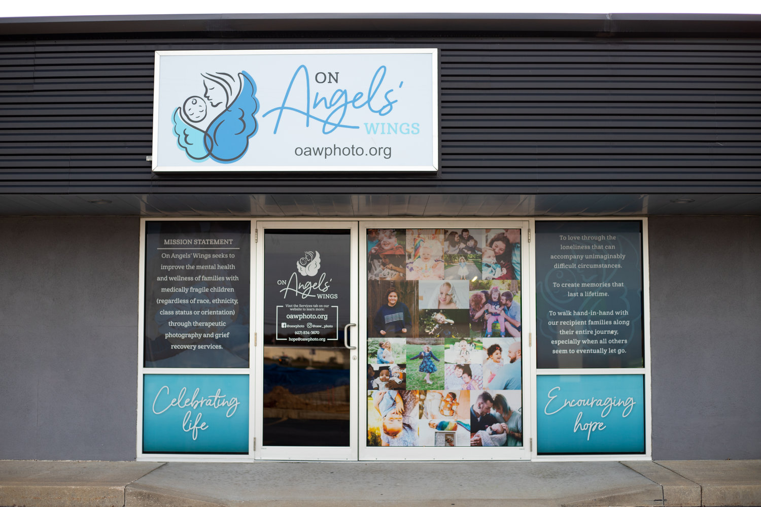 On Angels' Wings operates in Meadow Lark Plaza.